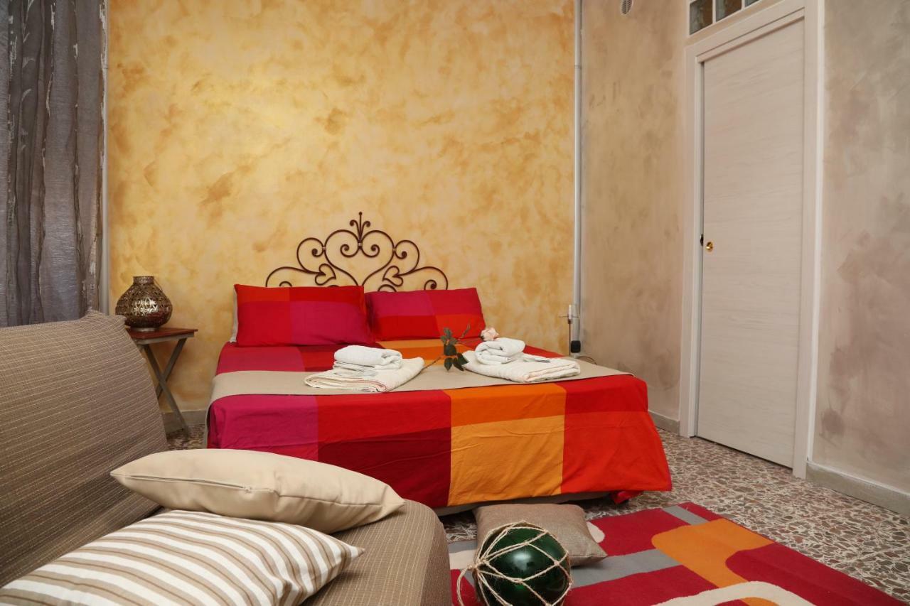 Viale Italia 41: I Migliori Anni Hotel Sassari Buitenkant foto