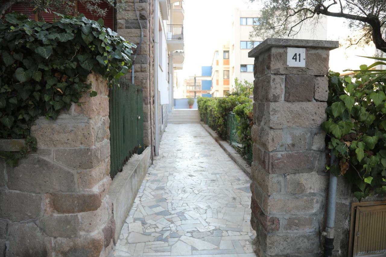 Viale Italia 41: I Migliori Anni Hotel Sassari Buitenkant foto