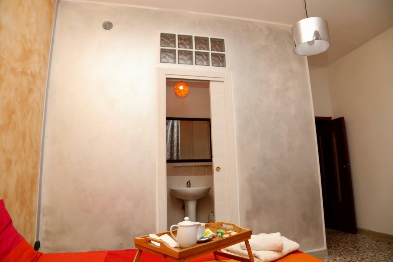 Viale Italia 41: I Migliori Anni Hotel Sassari Buitenkant foto